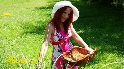 Mature Redhead Creampied In Public By Her Neighbor